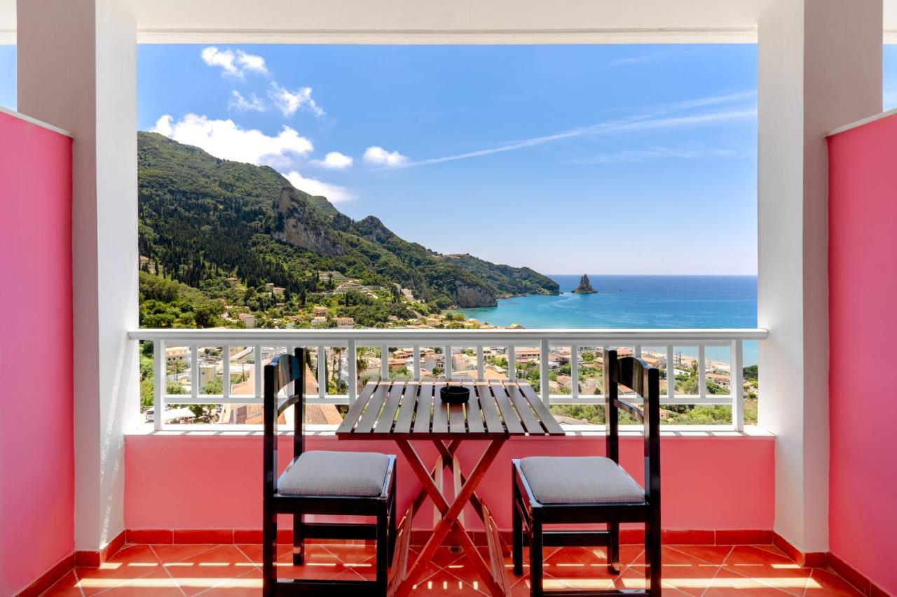 Pink Palace Beach Resort Agios Gordios (Corfu) Exterior foto
