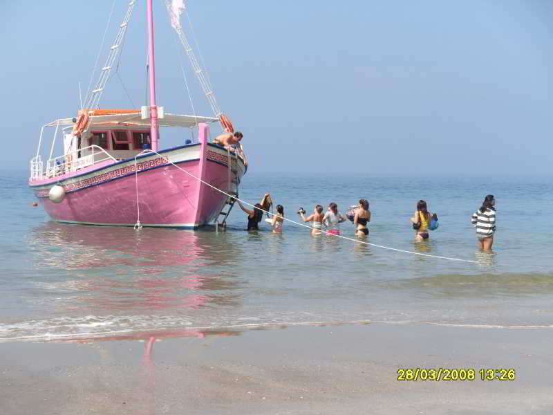 Pink Palace Beach Resort Agios Gordios (Corfu) Exterior foto