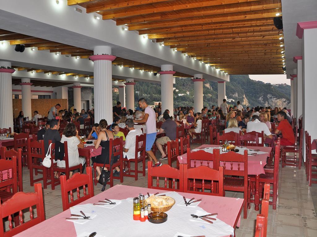 Pink Palace Beach Resort Agios Gordios (Corfu) Exterior foto